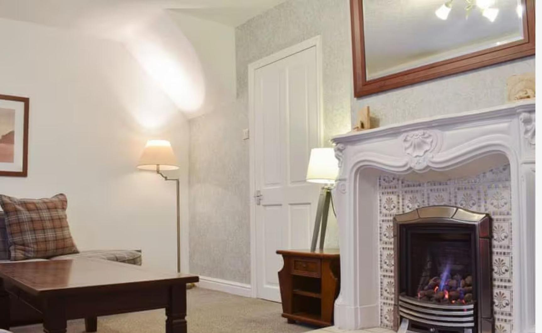 The Garth Whitby Villa ภายนอก รูปภาพ
